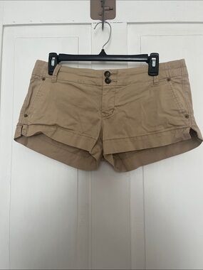 American Eagle Outfitters Tan Low-Rise Cotton Bermuda Shorts